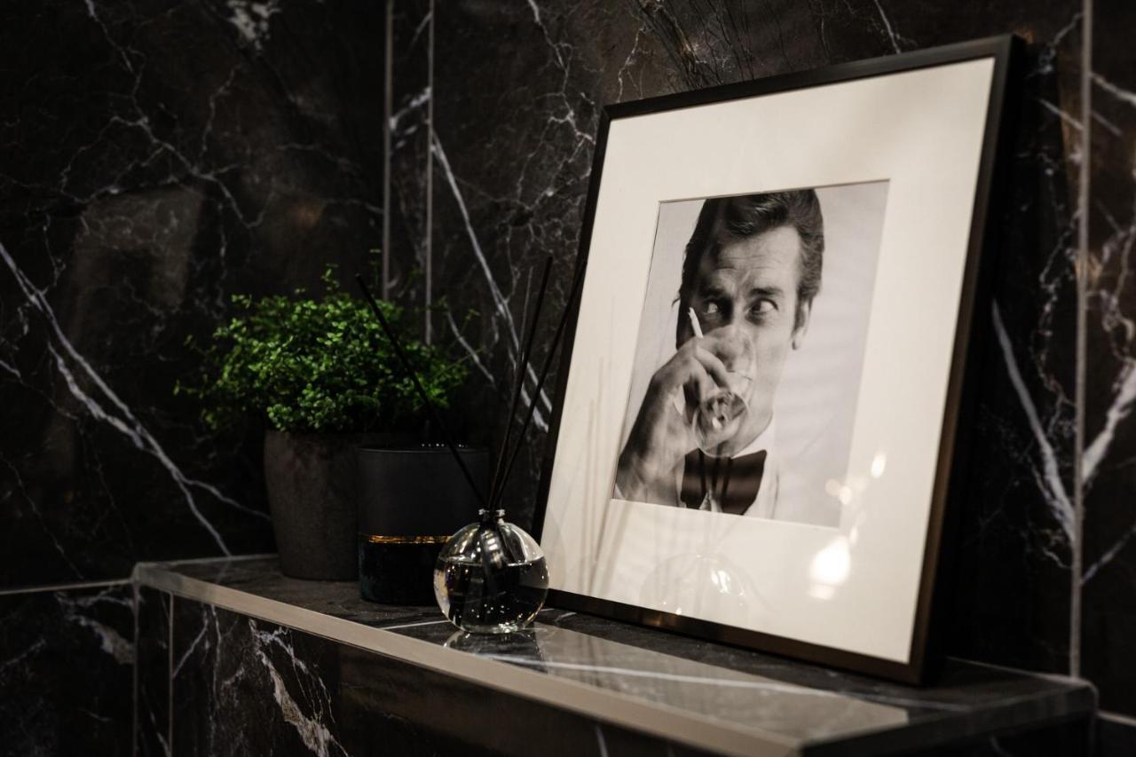 Brand New James Bond City Center Vilnius Exterior foto